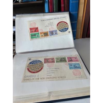 11 albums met 1 ste daguitgiftes van postzegels uit allerlei landen, voornamelijk van allerlei sporten