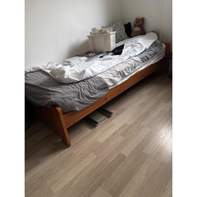 Grenen 1 persoonsbed zonder matras