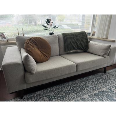 Beige stoffen bank - 2,5 zits - goede staat