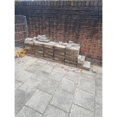 Circa 50 tegels gratis afhalen 