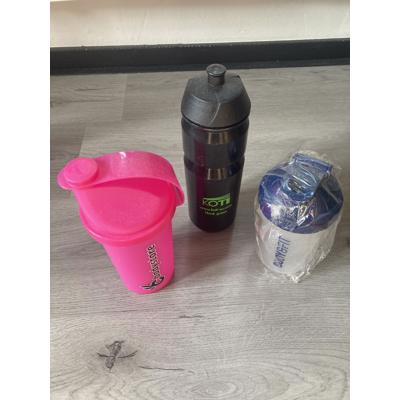 Nieuwe ongebruikte Bidons