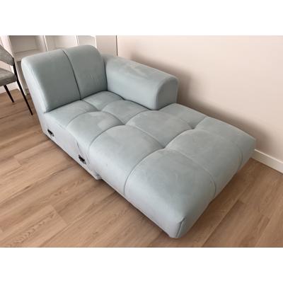 Licht blauwe chaise longue bank