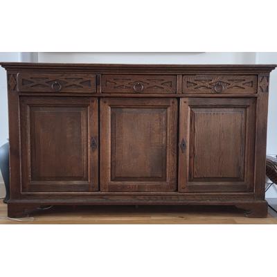 Eikenhouten dressoir