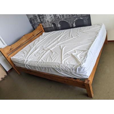 Massief houten bedframe 