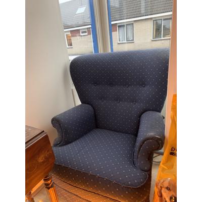 Retro donkerblauwe fauteuil