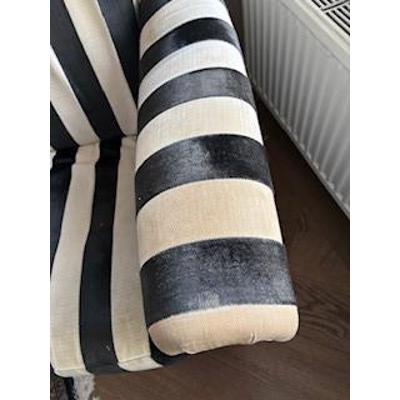 2 FAUTEUILS OM OPNIEUW TE BEKLEDEN