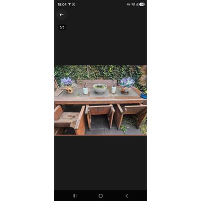 Tuinset tafel bank  3 stoelen kussens.,Steigerhout