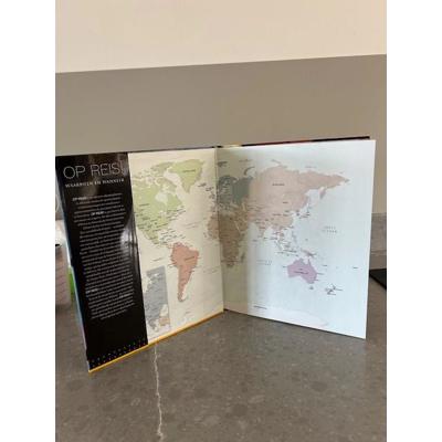 Vele boeken in goede staat om ruimte te maken in mijn boekenkast