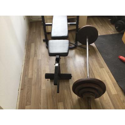 Fitness bank met halter stang