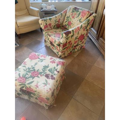 Fauteuil en footstool