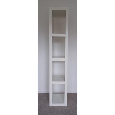 Twee dezelfde  IKEA kasten langwerpig 