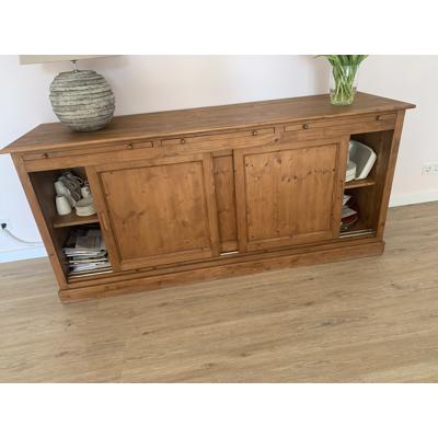 Prachtige servies/opbergkast met schuifdeurtjes