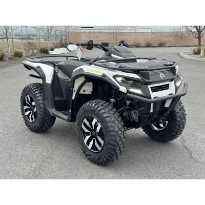 Veiling/ Verkoop van nieuwe, betaalbare Can-Am, Polaris, CFMOTO, Yamaha scooters, UTV's, ATV's en quads