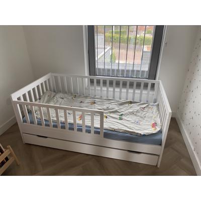 Peuterbed met matrasje