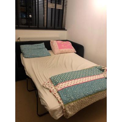 Slaapbank - zo goed als nieuw