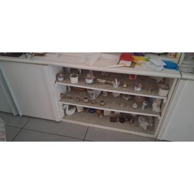 Gez gratis dressoir v iemand uit Den-haag liefst zuid 