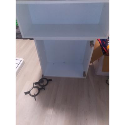 3 keukenkasten 1 met deur 