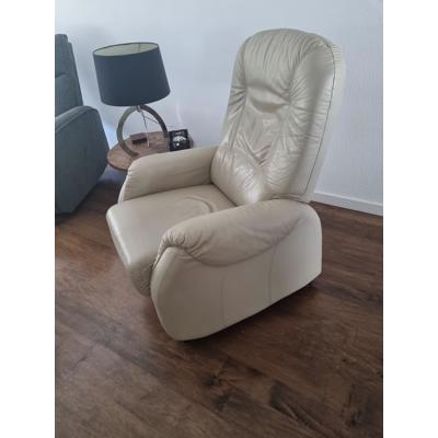 Creme kleurige verstelbare relax fauiteul