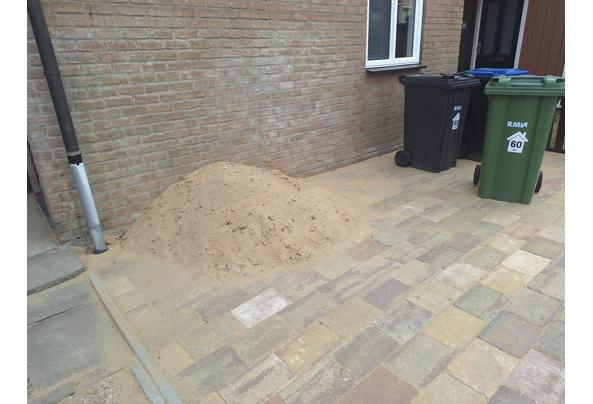 Zand (tussen 0.5 en 1 kuub) - 20260801_164151