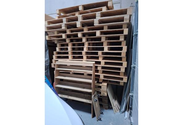Houten pallets diverse maten - WhatsApp-Image-2026-01-31-at-12-04-33