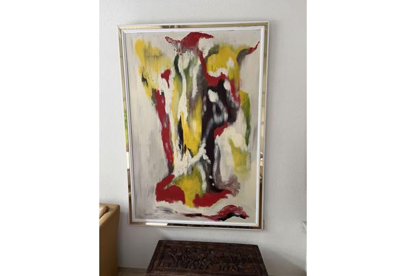 Groot abstract schilderij met lijst op gipsplaat. Afm. 128 x 182 cm. Gaat weg wegens ruimtegebrek.  - IMG_4166