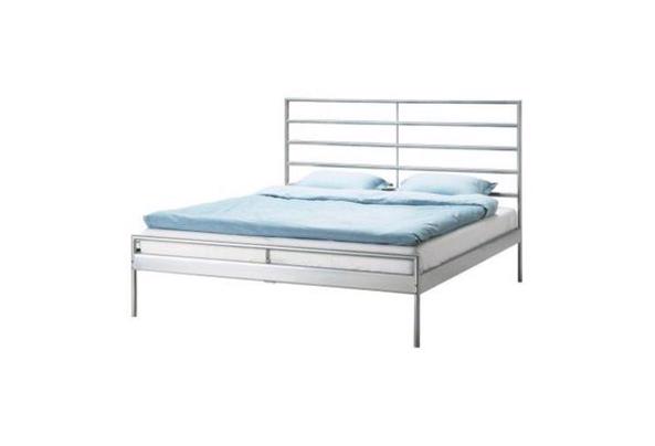 Bed incl matras  - 2C3A8200-FA1F-40AF-949F-CBB985F458BA.jpeg