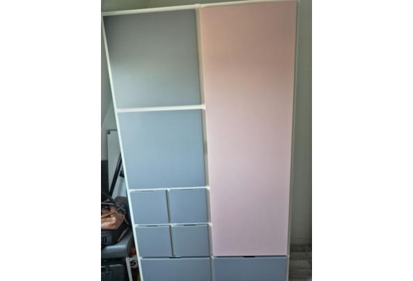 Degelijke kast, uiteen genomen. - 20260813_143538 Degelijke kast, uiteen genomen. - 20260813_143538