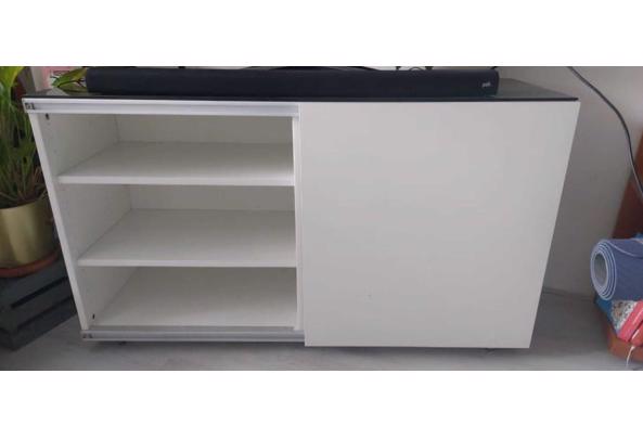 TV-meubel met schuifdeur en wieltjes - WhatsApp-Image-2026-07-26-at-11-04-31-(3)