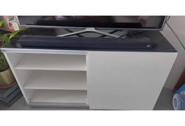 TV-meubel met schuifdeur en wieltjes - WhatsApp-Image-2026-07-26-at-11-04-31-(4)