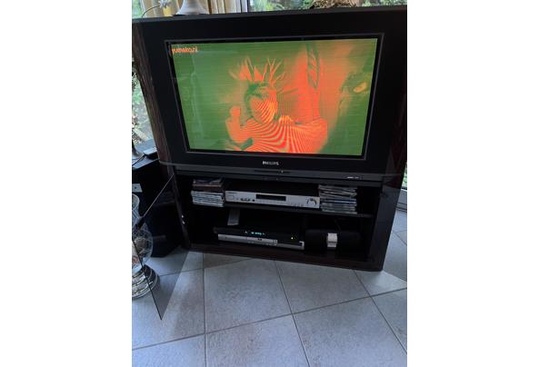 Breedbeeld tv - 7B95CE1D-1AD2-4209-B9E7-5509E926E231