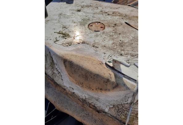 Opknapper! Afgezaagde kajuitboot met trailer - 20210614_182330 Opknapper! Afgezaagde kajuitboot met trailer - 20210614_182330