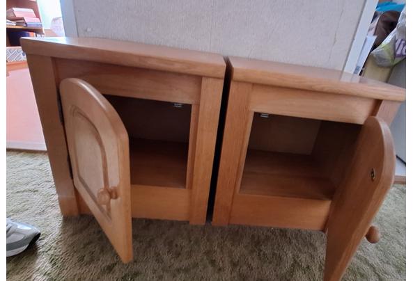 Stevige grenen kast - Stevige-nachtkastjes-grenen-