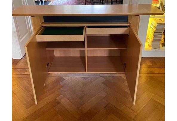 Modern dressoir / kastje - c10ab132-12d1-4335-b283-6b4b32ef66ab