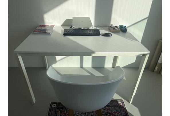 Witte tafel - image