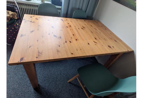 Tafel en 4 stoelen in goede staat - PXL_20260723_104131262