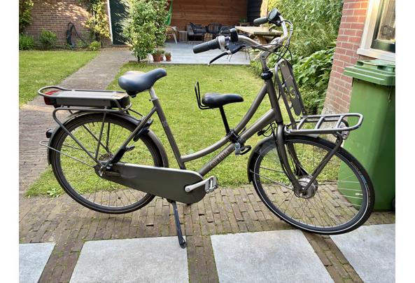 Kapotte elektrische mamafiets - IMG_0497