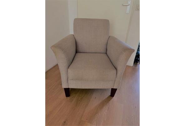 Fijne lichtgrijs/beige fauteuil - IMG-20221026-WA0002