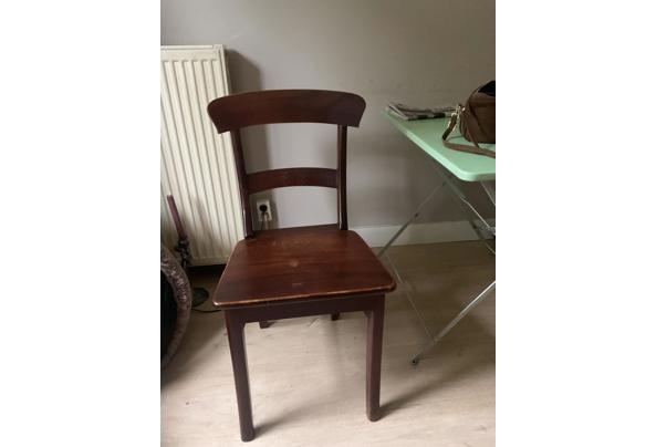 Vier houten stoelen - IMG_1985