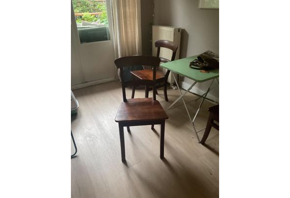 Vier houten stoelen - IMG_1987