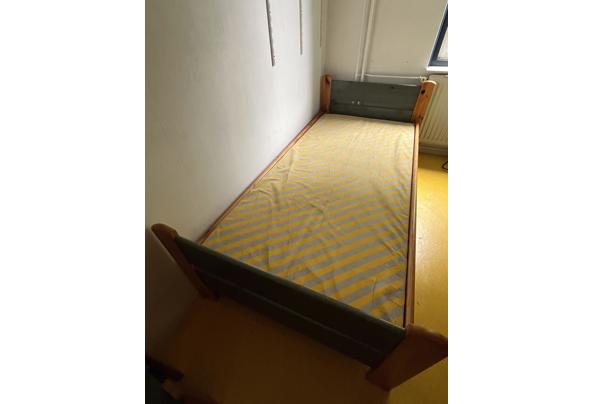 Massief houten eenpersoonsbed met matras - IMG_0255
