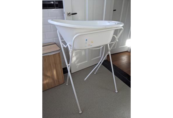 Babybadje op standaard - babybadje