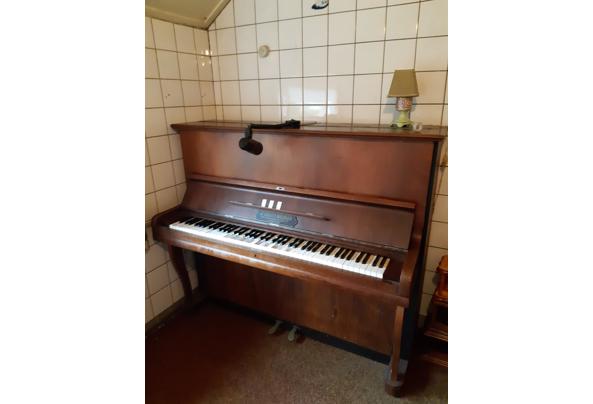 oude piano, toetsen van echt ivoor - 20201113_142052