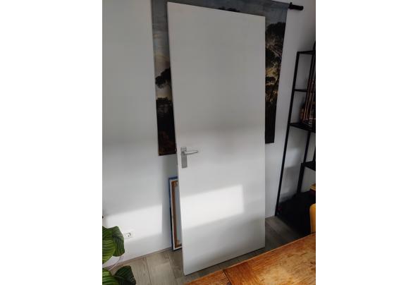 Witte deur, binnendeur rechtsdraaiend 83x211,5cm - IMG_20260413_163101