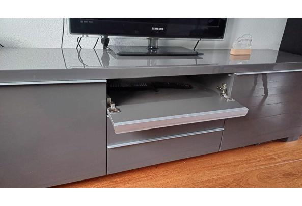 TV meubel grijs glans - a65f90c5-da04-4773-9942-defd3bc3fafd