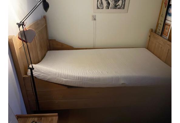 Houten ledikant 130x190, met matras  - IMG_7673