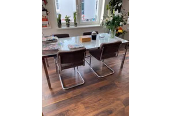 TAFEL IKEA CHROOM KLEUR MET WITGLAS - IKEA-TAFEL