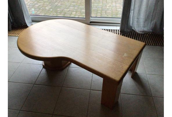 Eiken salontafel, aparte vorm - IMG_0972_638436315021657482