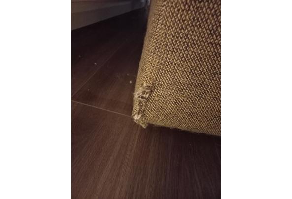 Gratis 2,5 en 3 zits bank - Gebruikt - 2025-12-02-19-59-21