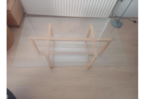 Wegens kleiner wonen, is de tafel overbodig geworden - lange-tafel