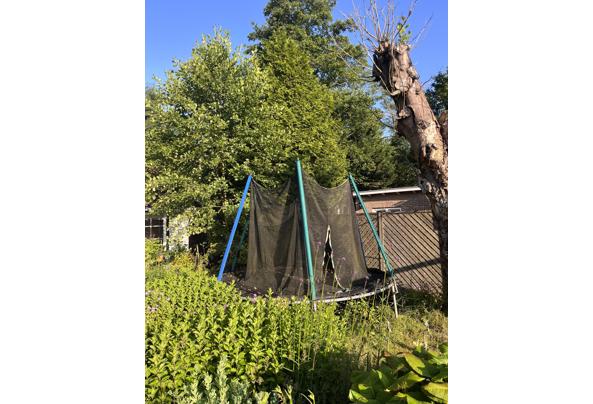 Trampoline voor in de tuin - C044D188-8B80-4D2B-B0DD-E852B3FC8C90